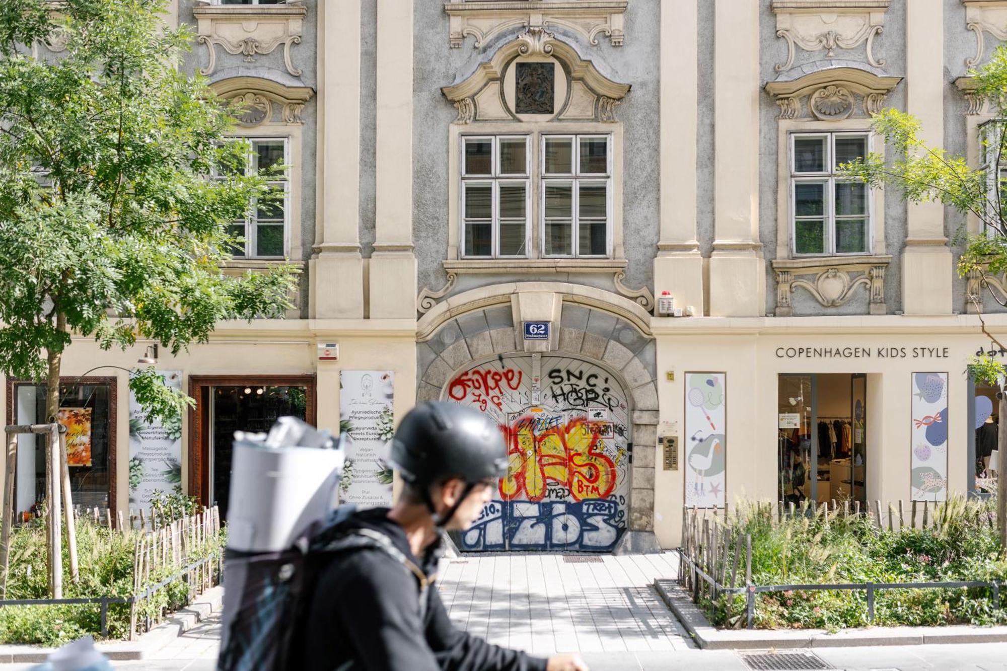 Apartment Grosszuegiges In Historischem Gebaeude Wien